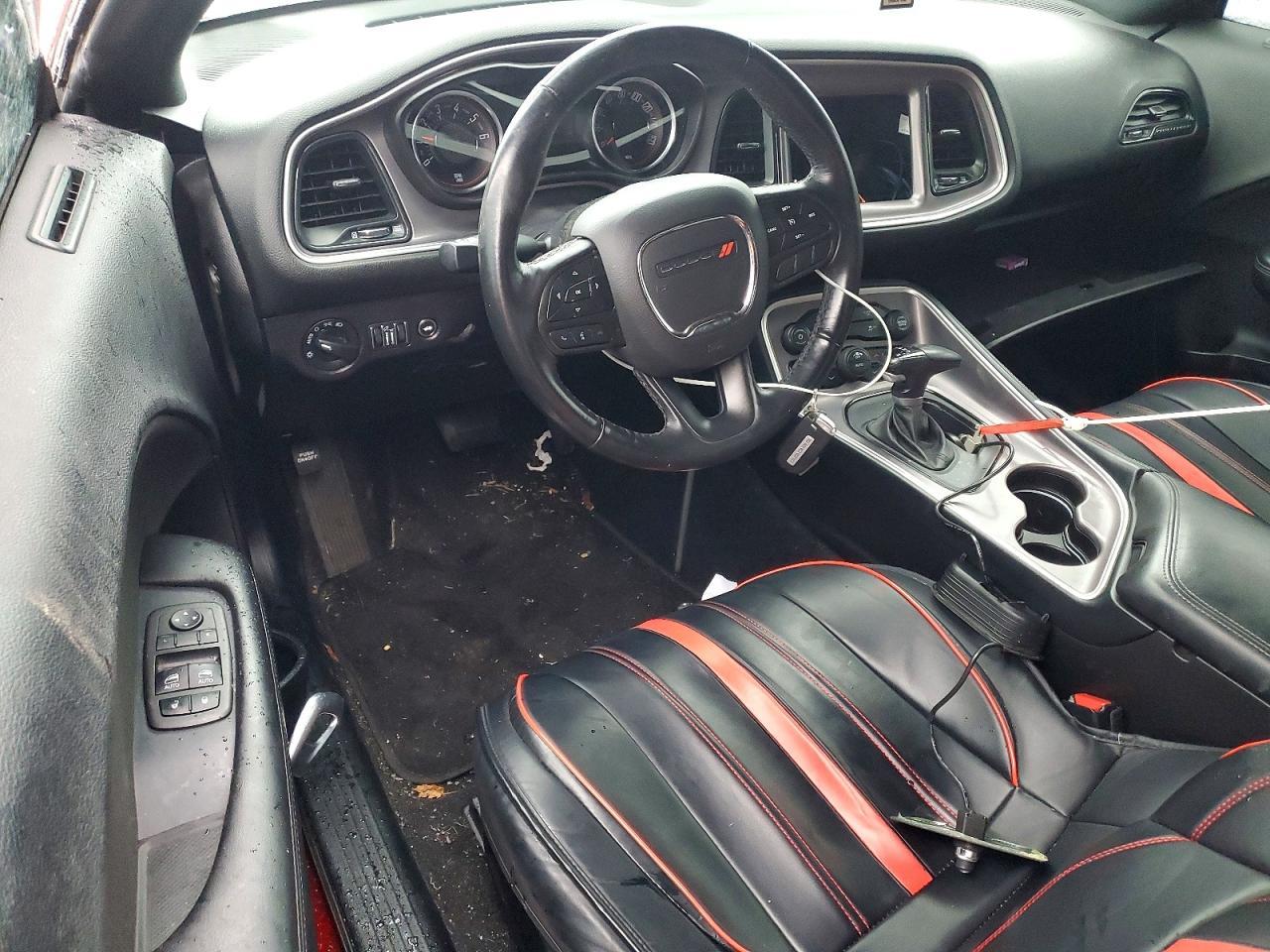 2022 Dodge Challenger sxt