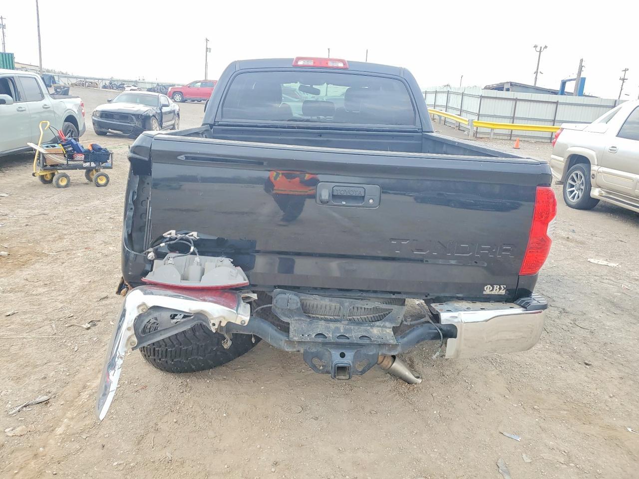 2016 Toyota Tundra SR5