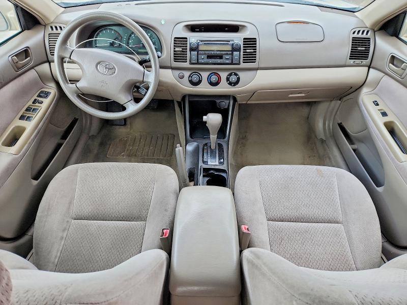 2002 Toyota Camry le