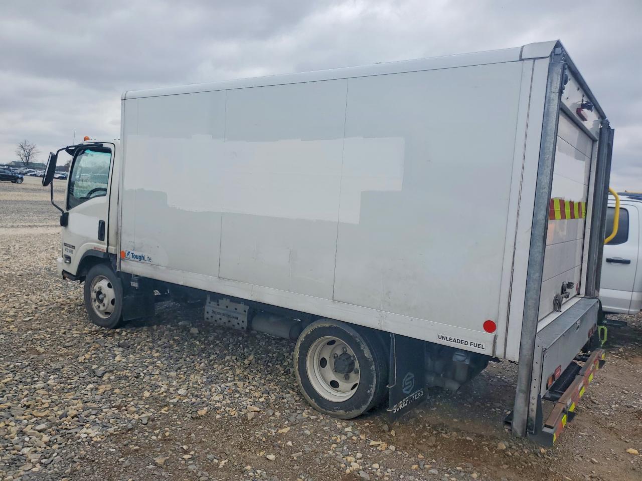 2024 Isuzu NPR HD BOX Truck