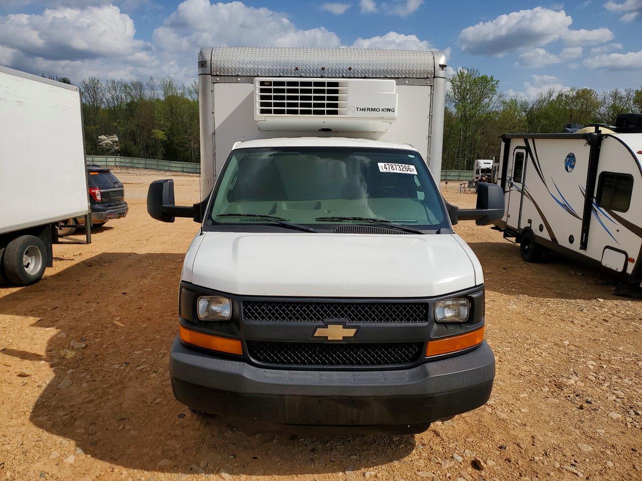 2016 Chev Rolet Express Refrigerated BOX Truck