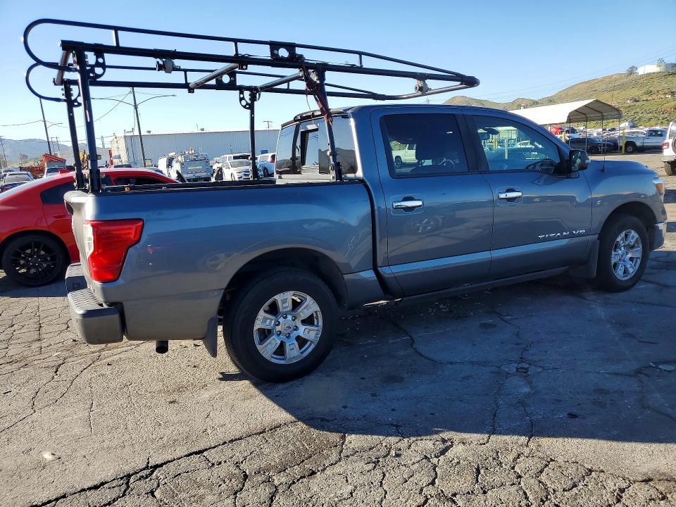 2018 Nissan Titan SV