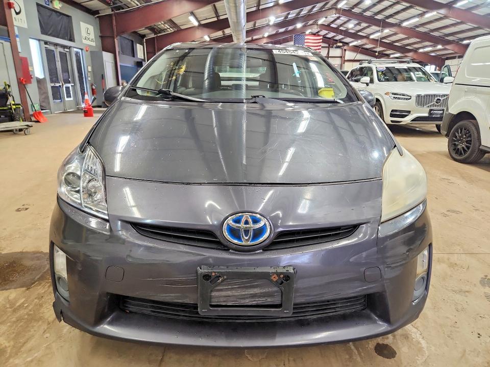 2010 Toyota Prius iii