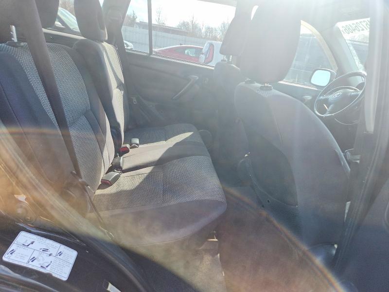 2004 Toyota Rav4 Base
