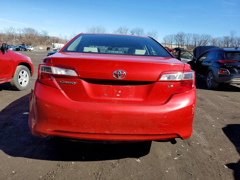 2012 Toyota Camry le