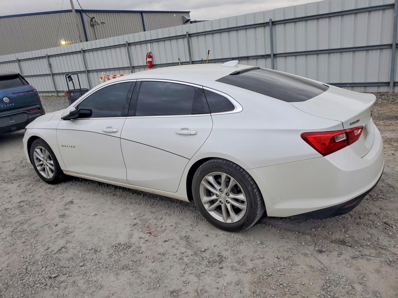 2017 Chev Malibu lt