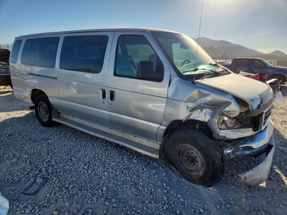 2005 Ford Econoline E350 Super Duty Wagon