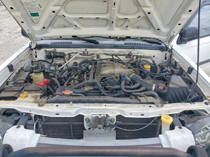 2002 Nissan Frontier XE-V6