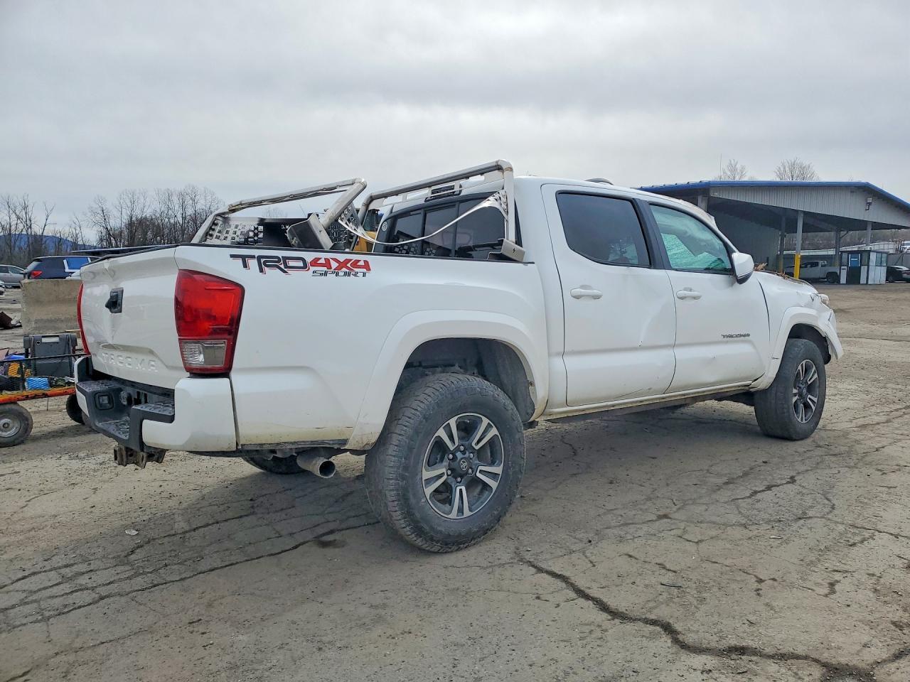 2016 Toyota Tacoma TRD Sport