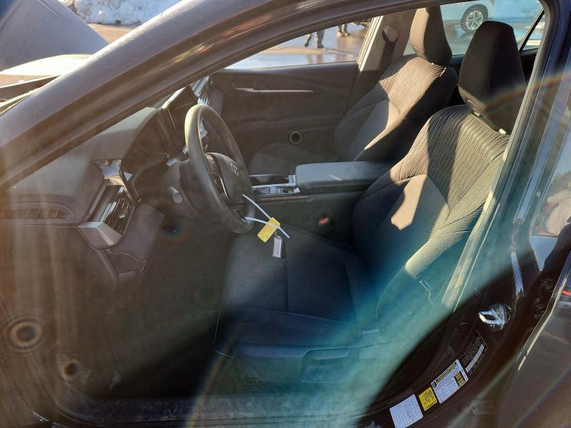 2025 Toyota Camry le