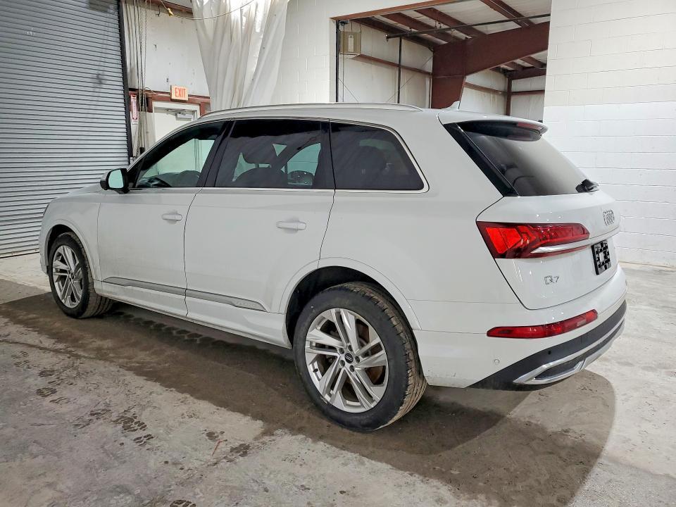 2021 Audi Q7 Premium Plus