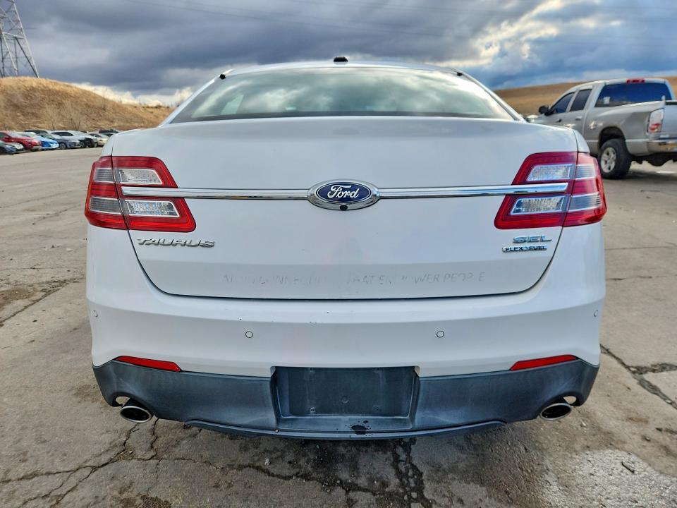 2015 Ford Taurus sel