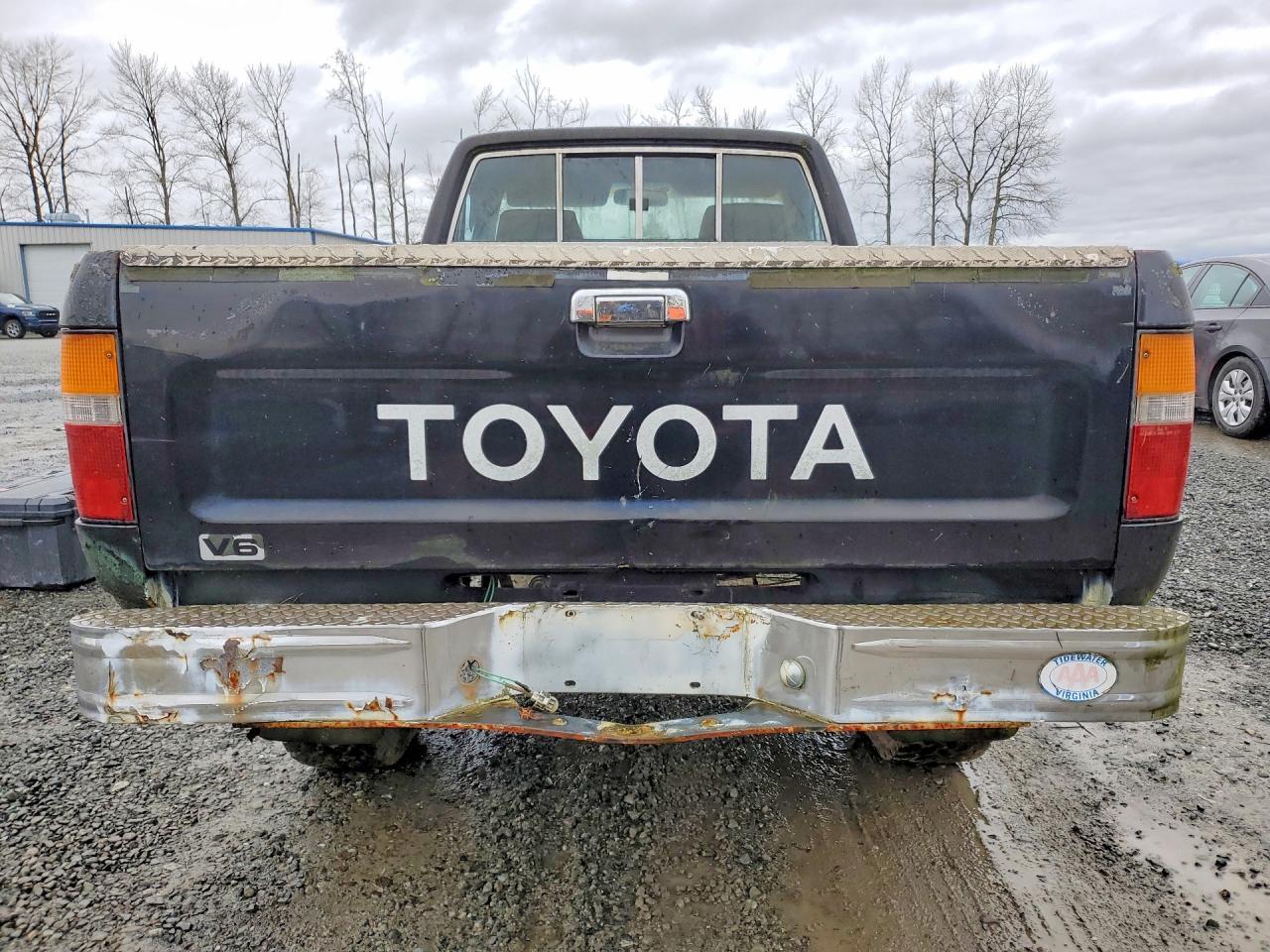 1989 Toyota Pickup Deluxe V6