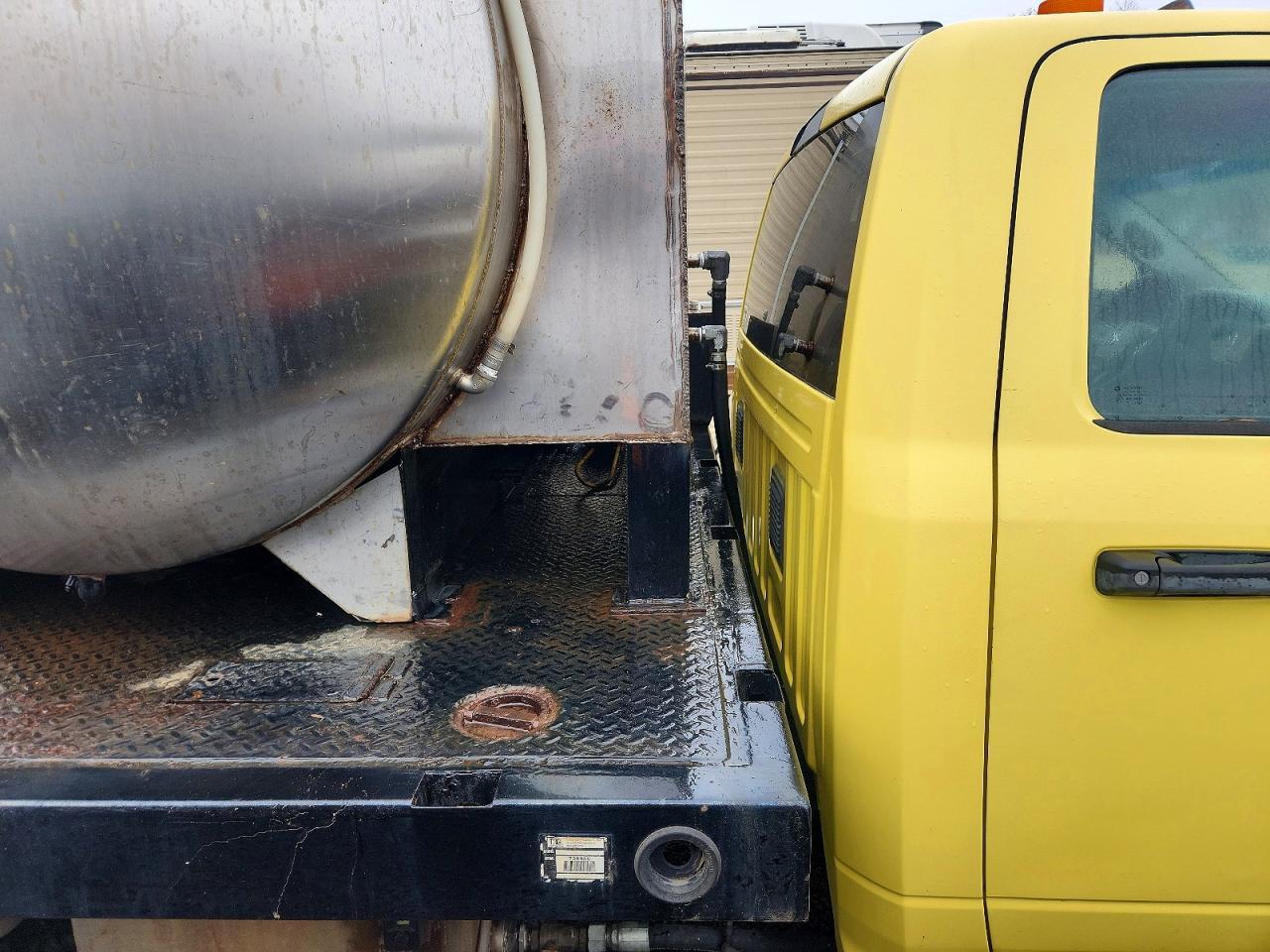 2011 Dodge RAM Chassis Cab Flatbed Truck