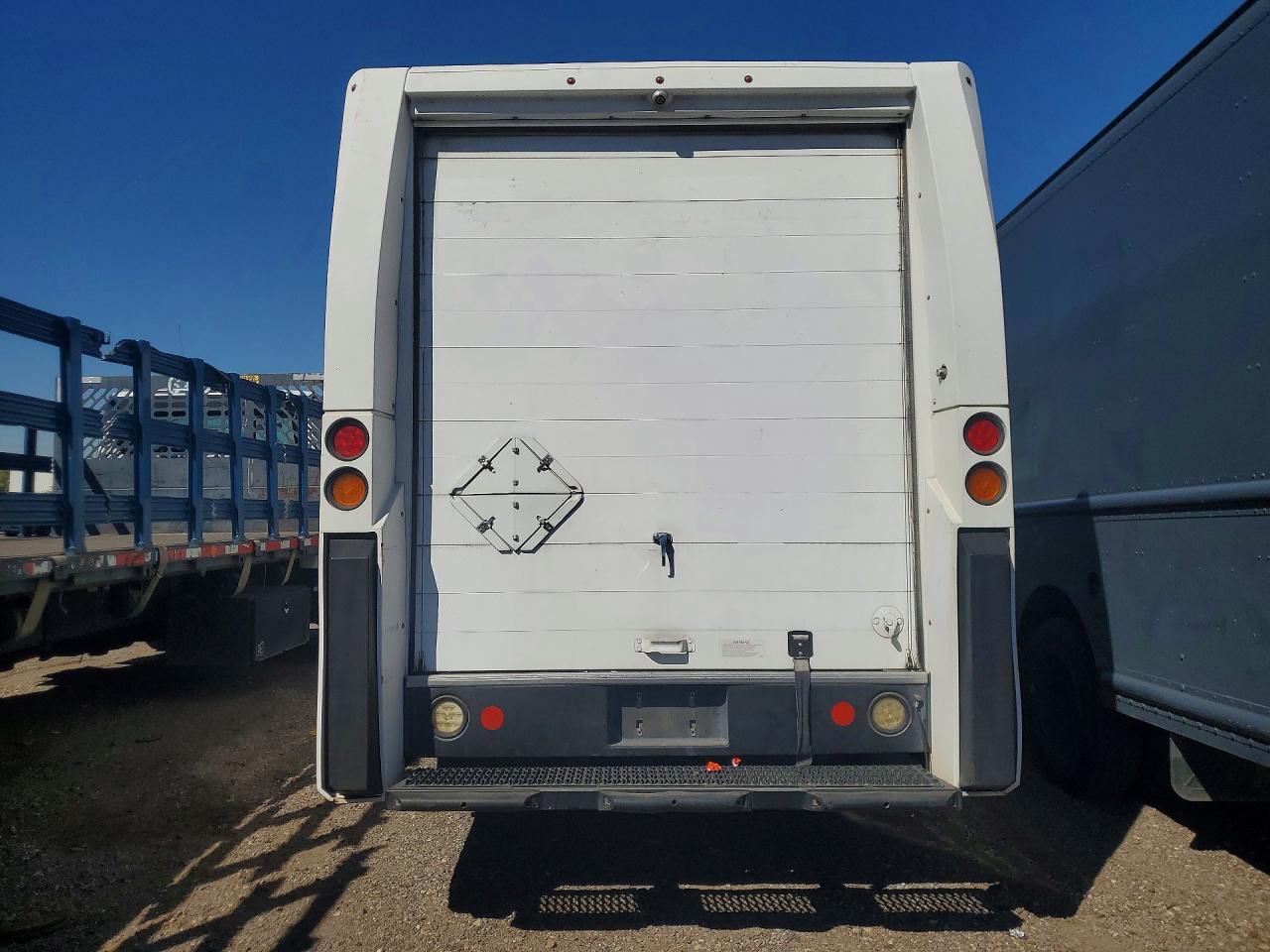 2013 Isuzu NPR