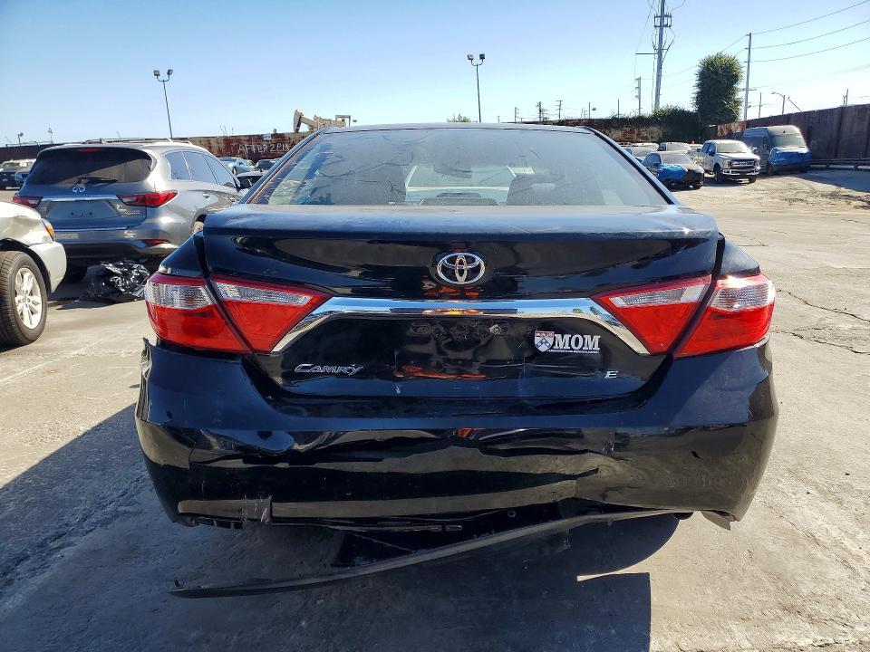2015 Toyota Camry le