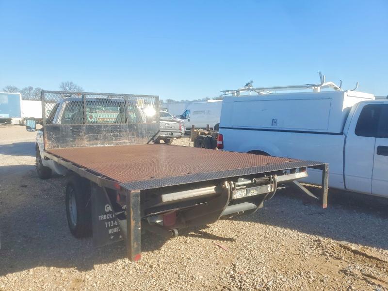 2006 Ford F350 Super Duty Flatbed Truck