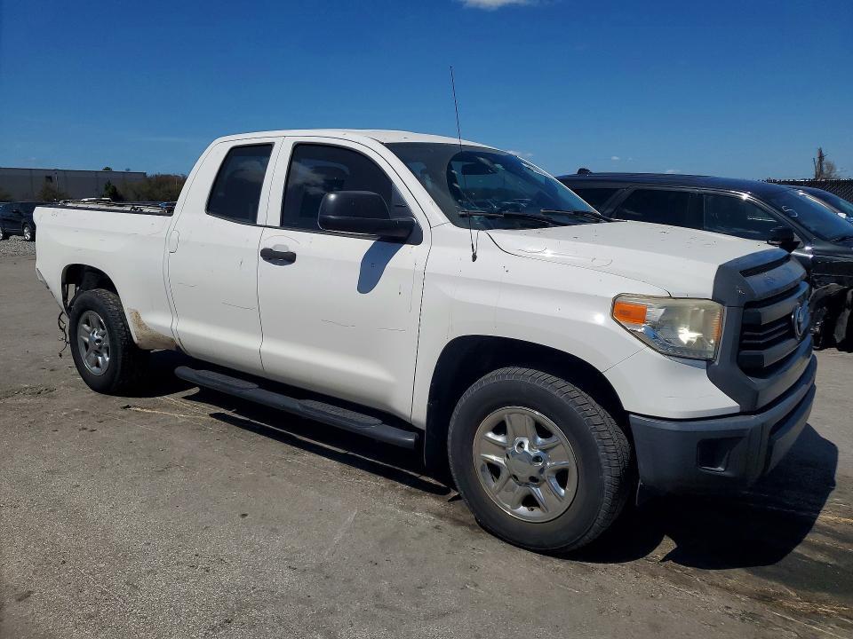 2015 Toyota Tundra SR