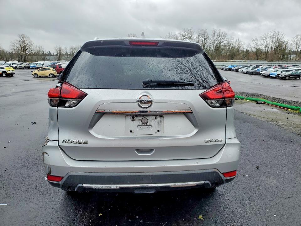 2018 Nissan Rogue sv