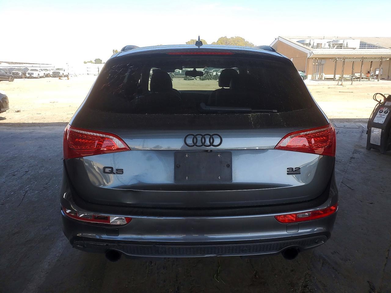 2012 Audi Q5 Prestige