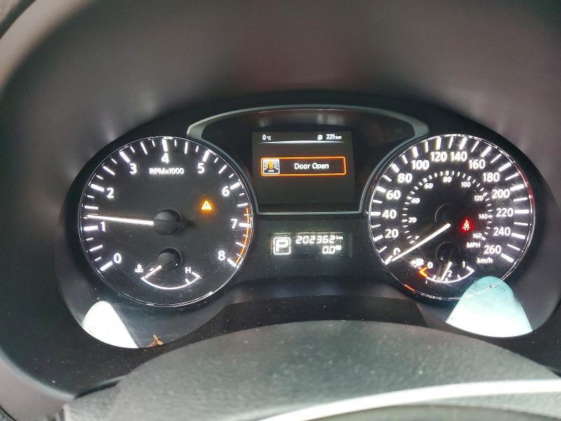 2015 Niss Altima 2.5 s 4DR