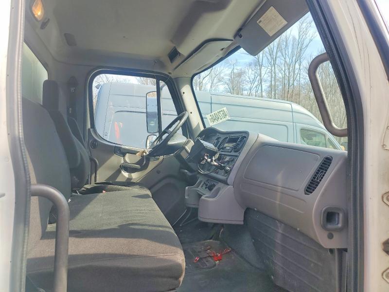 2013 Freightliner M2 106 Medium Duty