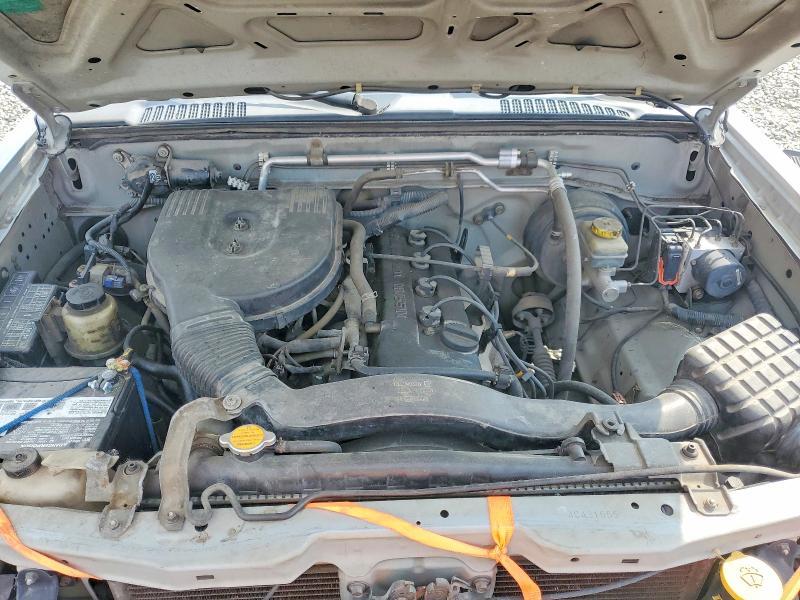 2004 Nissan Frontier Standard