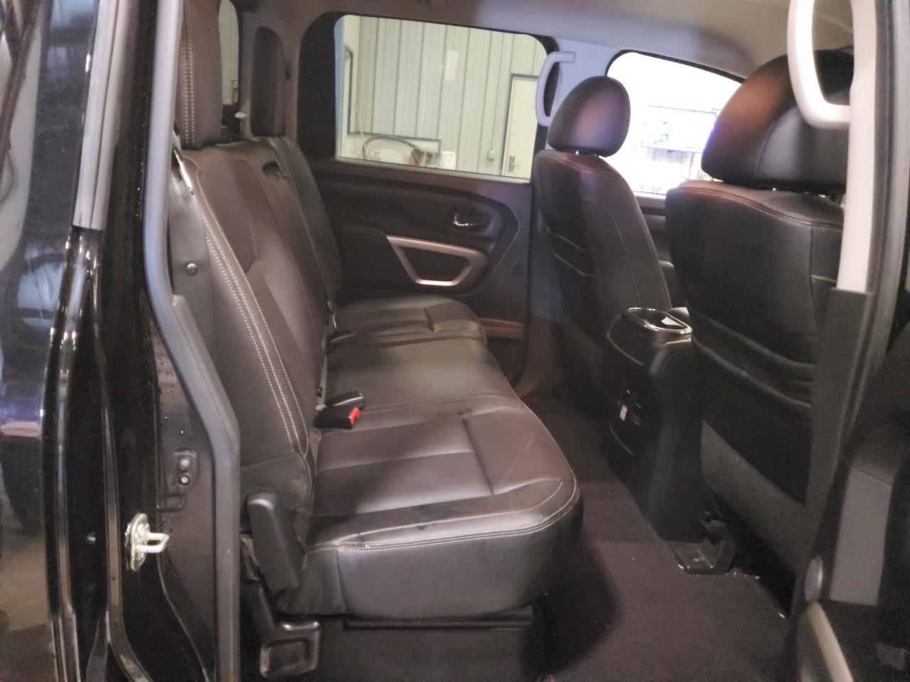 2017 Nissan Titan SL