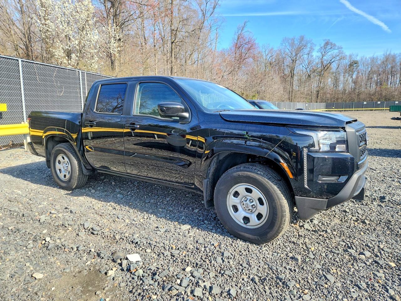 2022 Nissan Frontier S