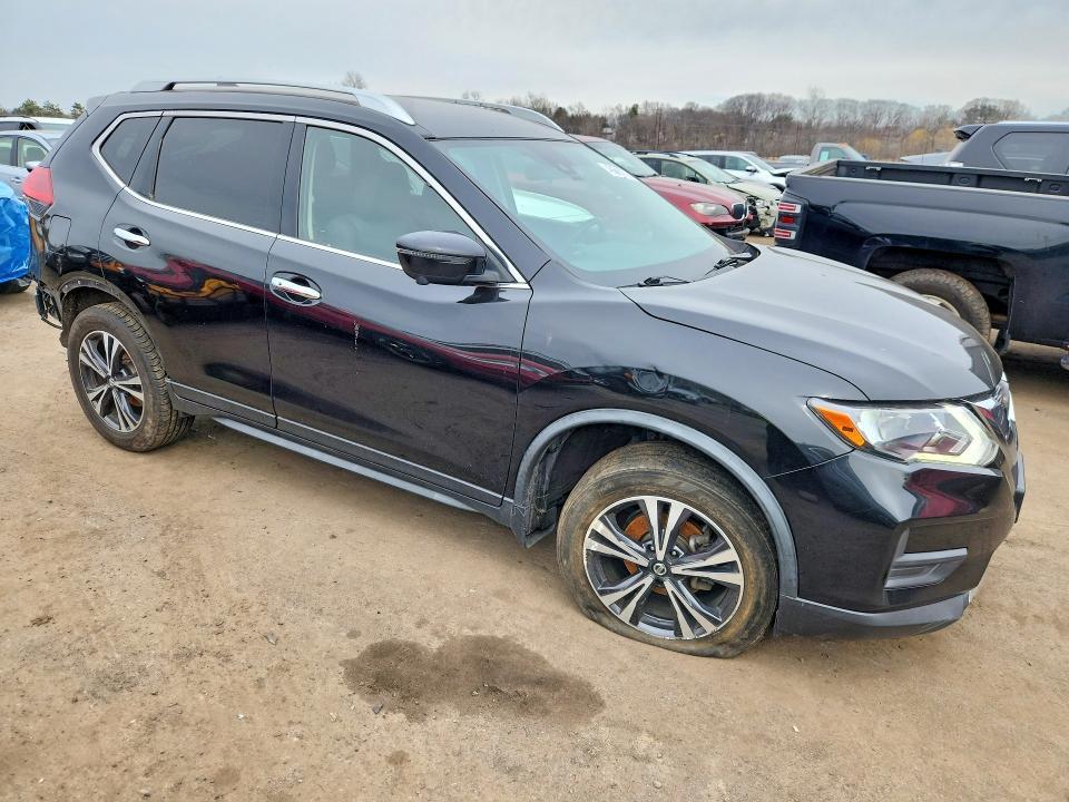 2019 Nissan Rogue sv