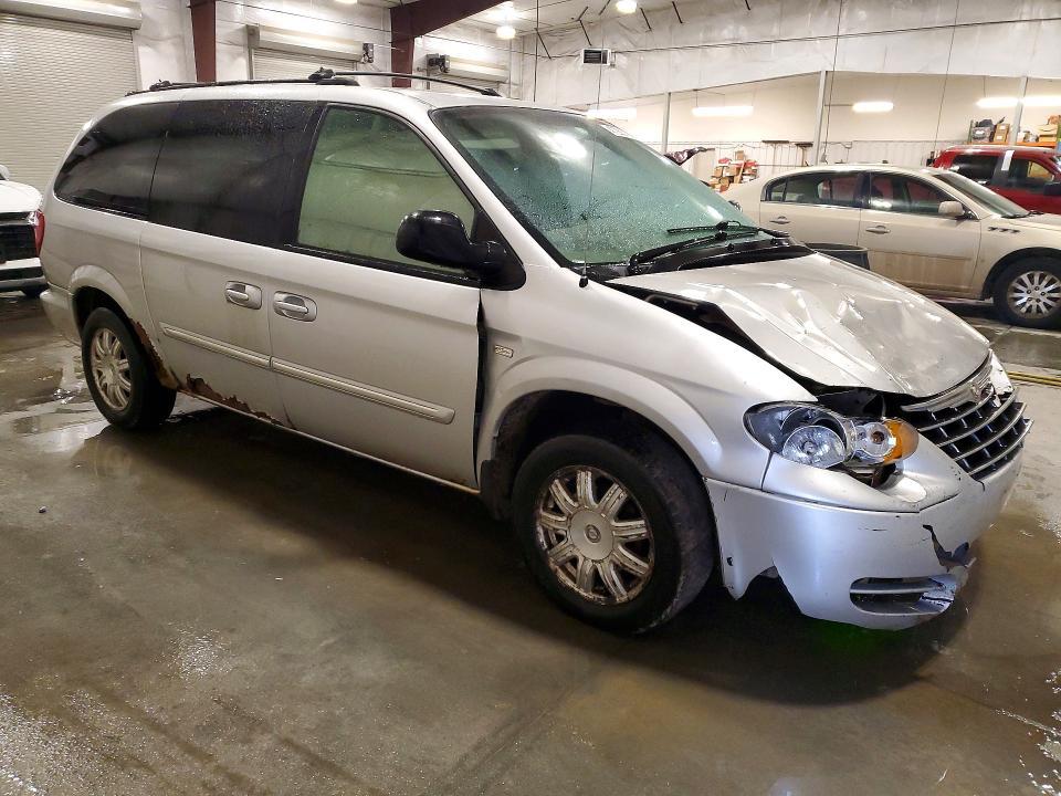 2006 Chrysler Town & Country Touring