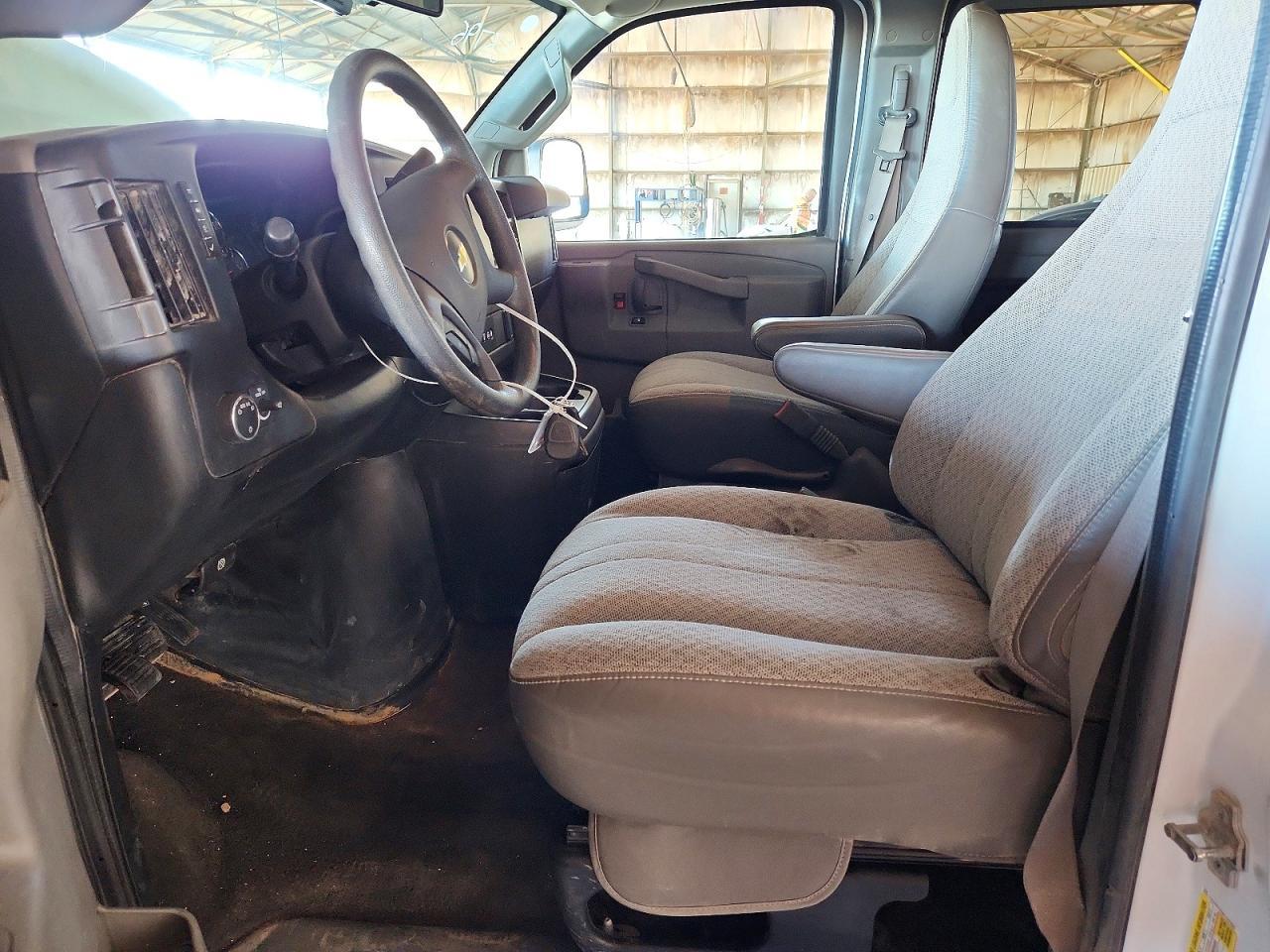 2017 Chevrolet Express G3500 LT