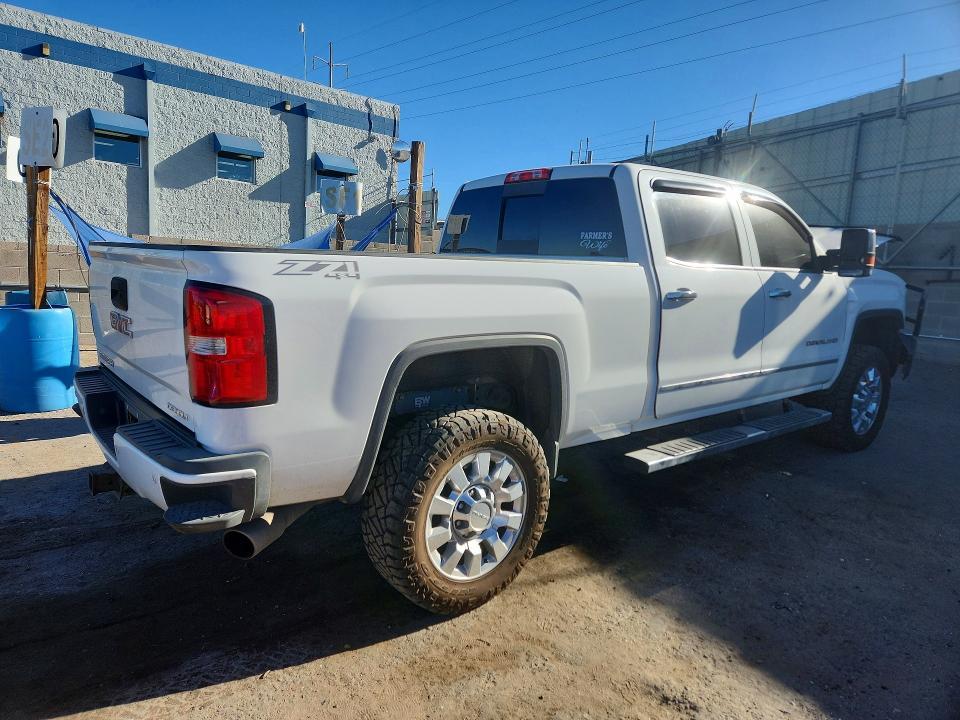 2015 GMC Sierra K2500 Denali