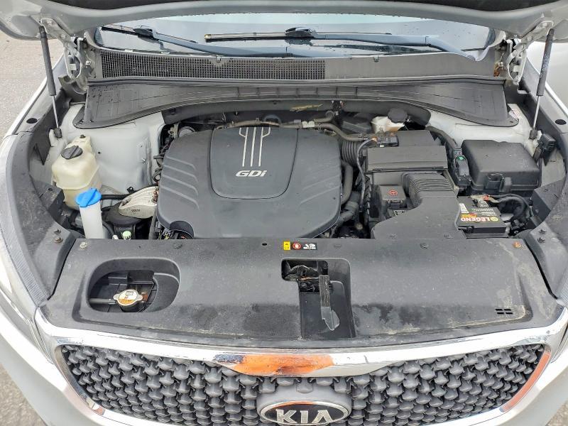 2018 KIA Sorento lx V6