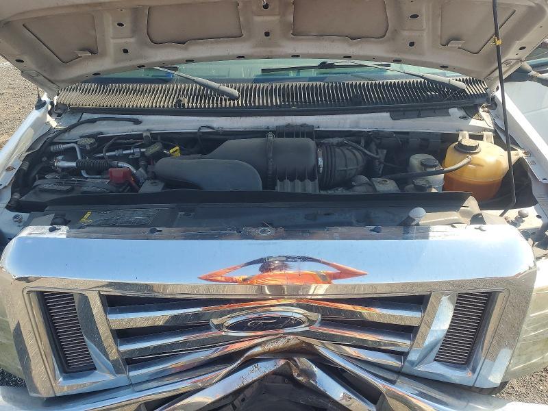2012 Ford Econoline E350 Super Duty Wagon
