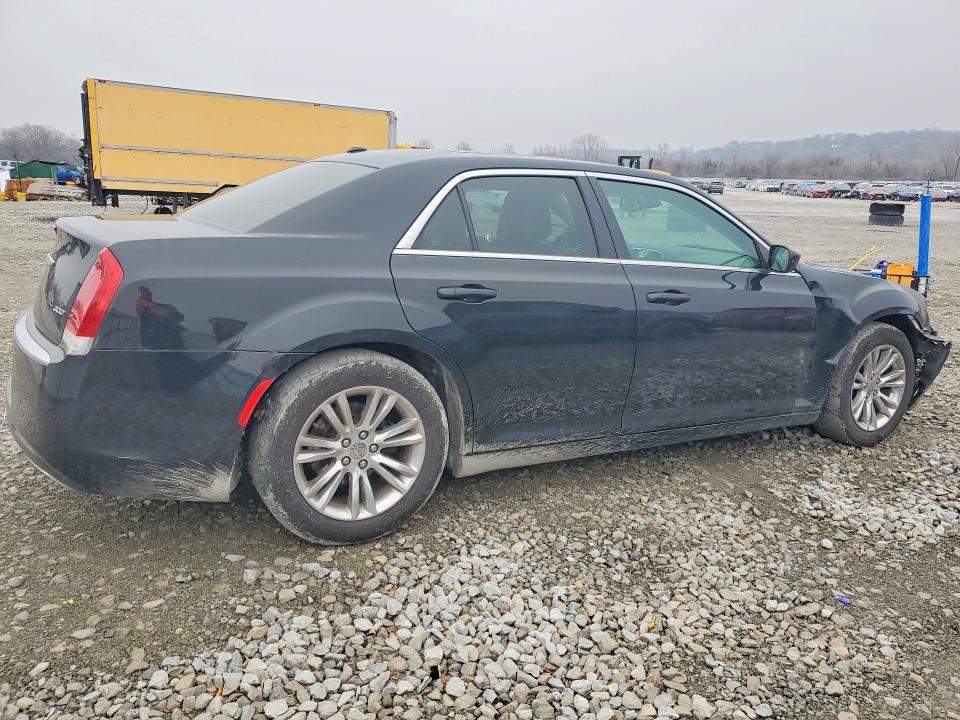 2016 Chrysler 300 Limited