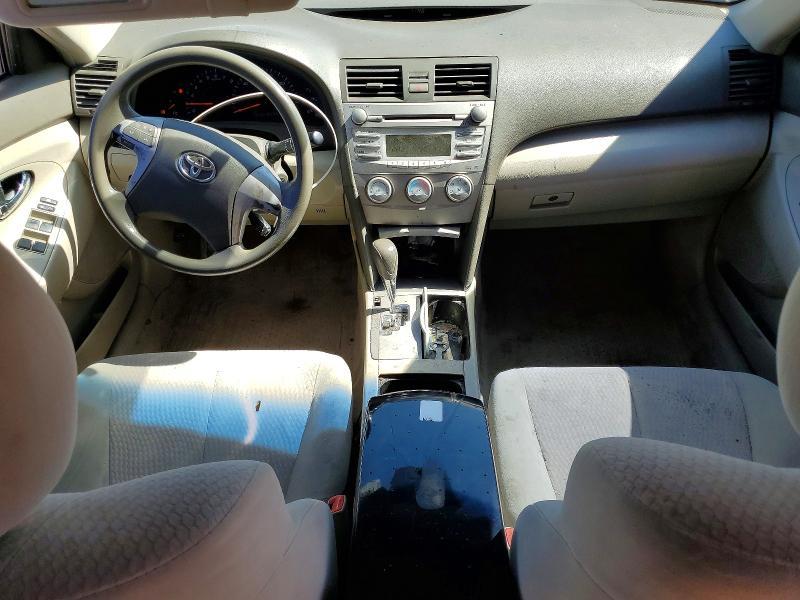 2010 Toyota Camry le