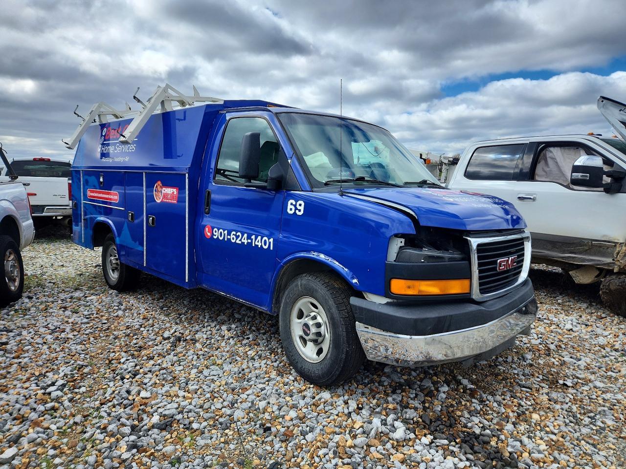 2016 GMC Savana Utility / Service Truck
