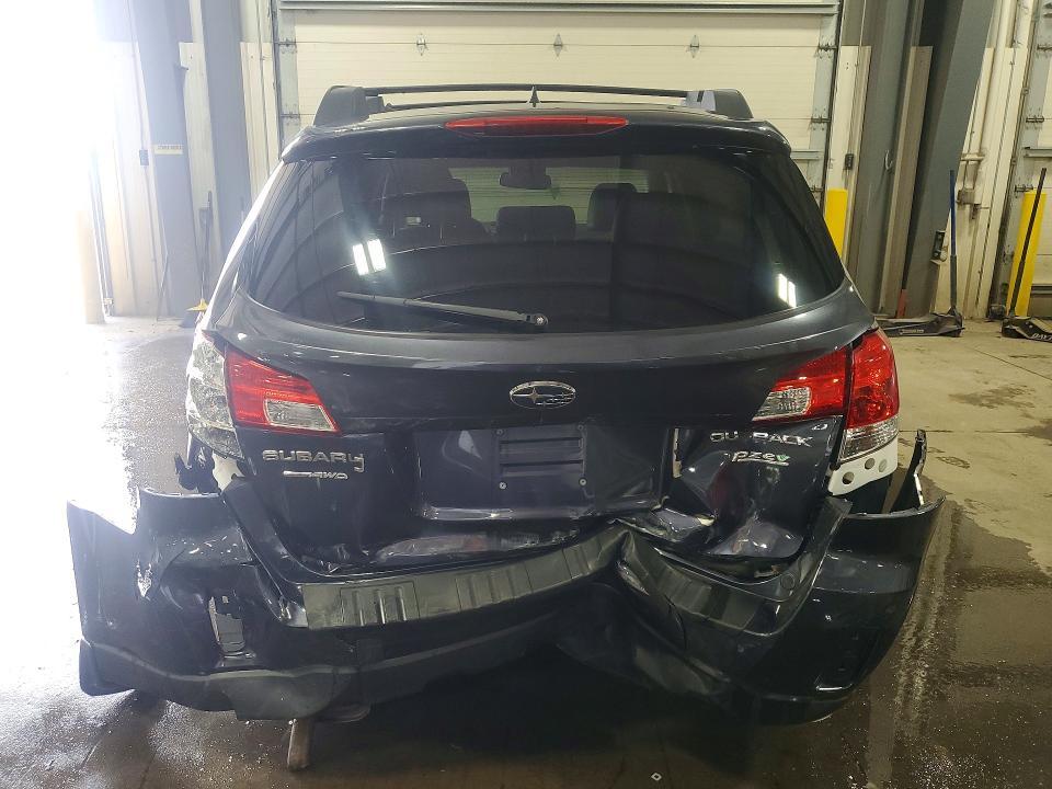 2013 Subaru Outback 2.5i Limited