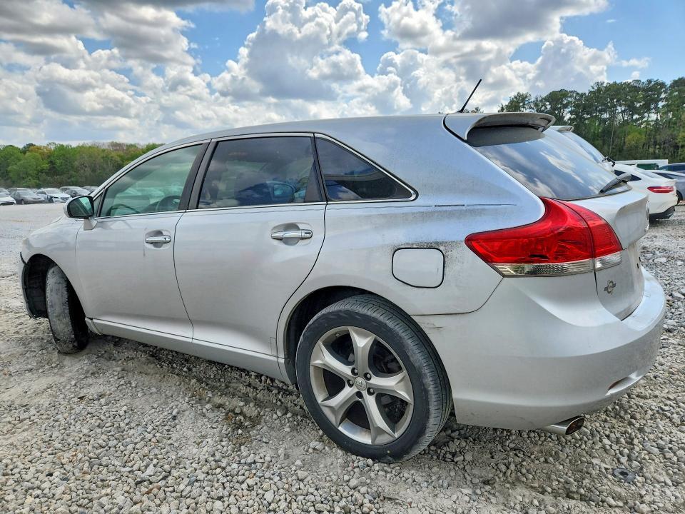 2011 Toyota Venza awd V6