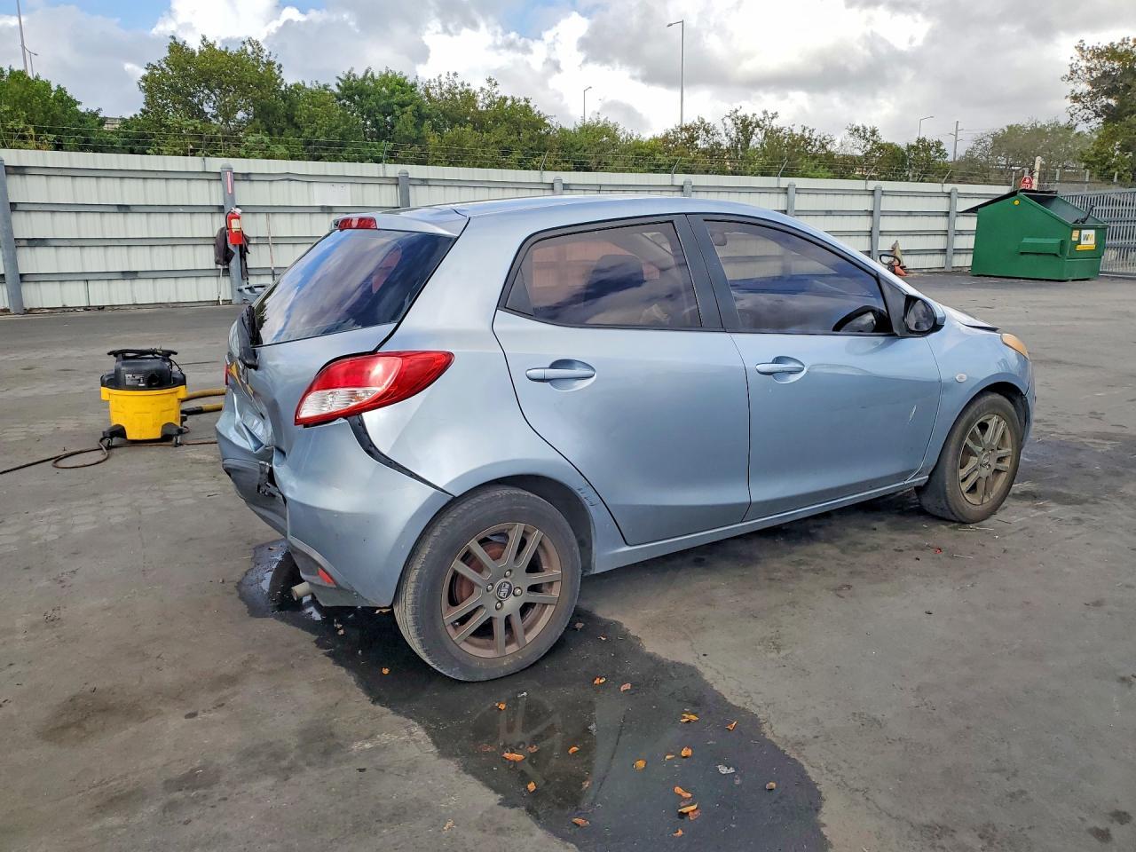 2013 Mazda 2