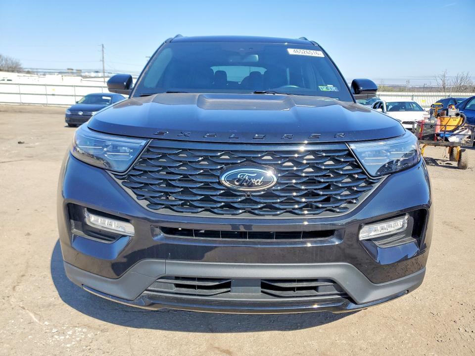 2022 Ford Explorer St-line