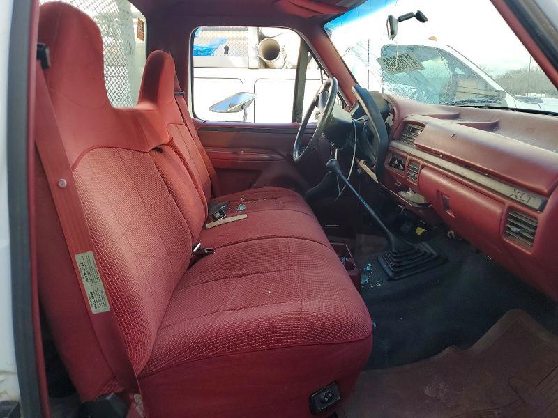 1997 Ford F350 Super Duty Flatbed Truck