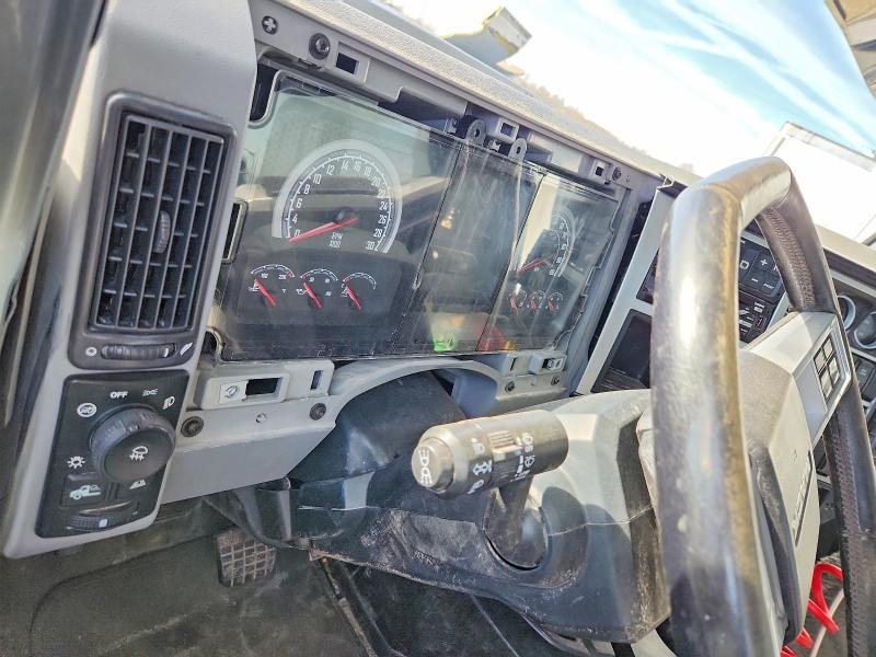 2020 Mack Pinnacle Semi Truck