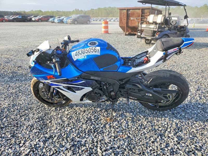 2025 Suzuki GSX-R1000 R