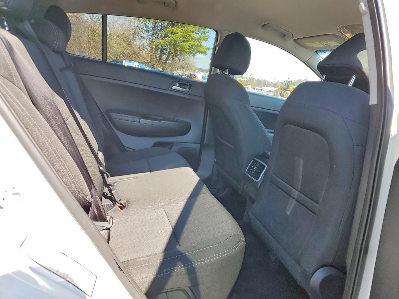 2021 KIA Sportage lx