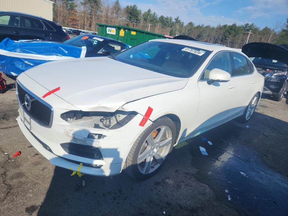 2018 Volvo S90 T6 Momentum