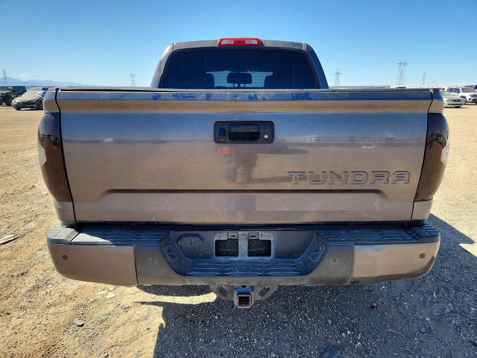 2016 Toyota Tundra SR5