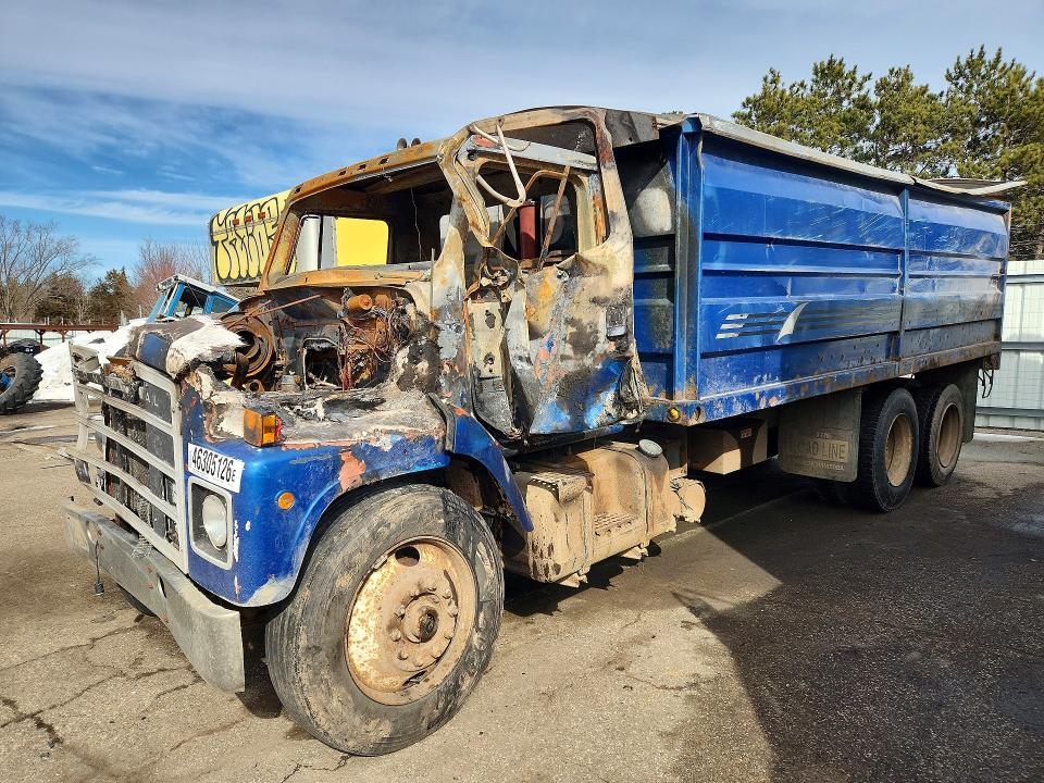 1985 International 2375 Dump Truck