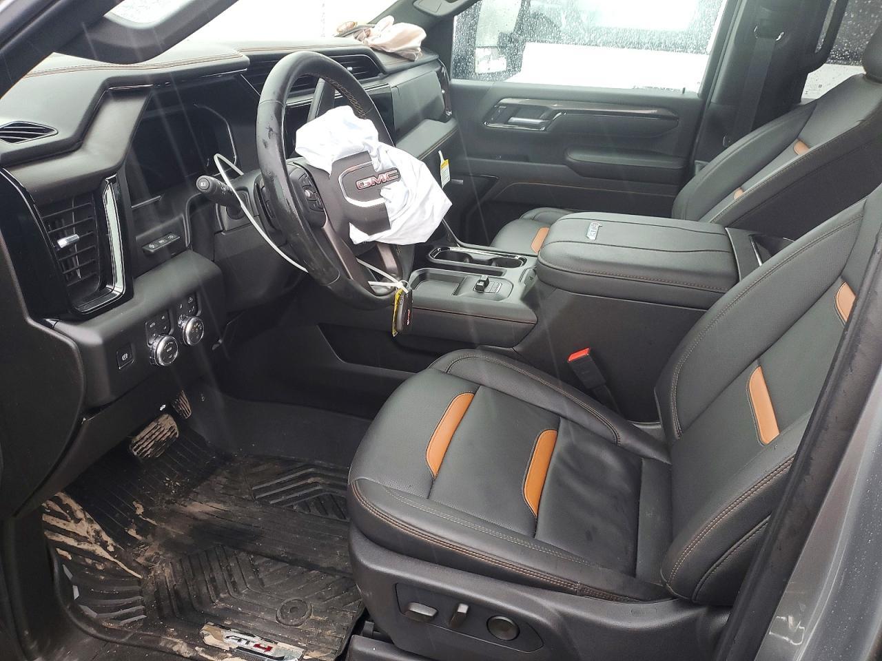 2026 GMC Sierra K2500 AT4